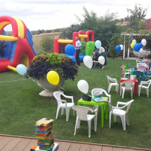 kids corner la evenimente, inchiriere jucarii gonflabile, inchiriere tobogane, inchiriere masute si scaunele