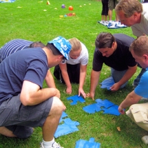 activitati teambuilding, programe activitati family day, puzzle teambuilidng