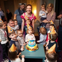 aurora la oz club...