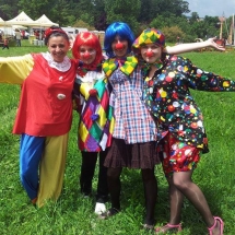 clowni cu baloane festivaluri, clowni cu picturi pe fata festivaluri si petreceri
