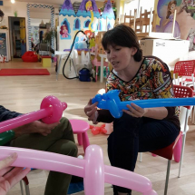 cum sa modelezi baloane, invata sa modelezi baloane, workshop de baloane modelate, curs de baloane modelate, cursuri pentru animatori, baloane modelate, training de baloane modelate