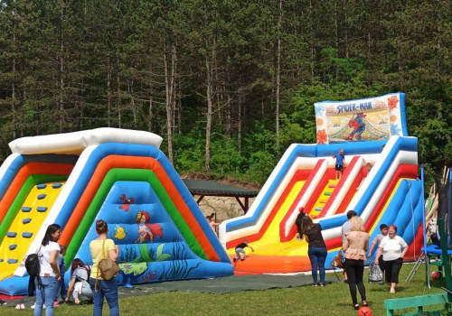 tobogane de inchiriat cluj, inchiriere tobogane gonflabile cluj napoca, tobgane industriale pentru evenimente si petreceri